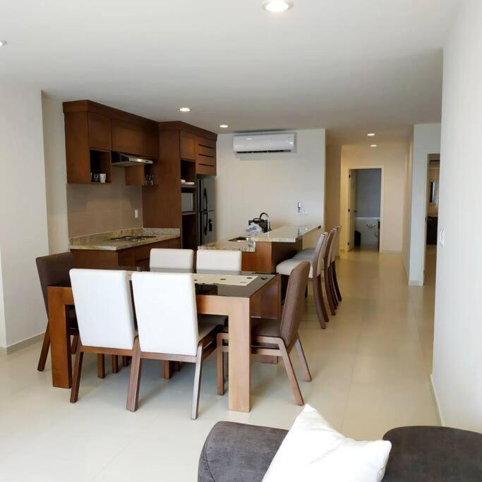 Apartamento Blue Marlin 404 Vistal Mar En Zona Dorada